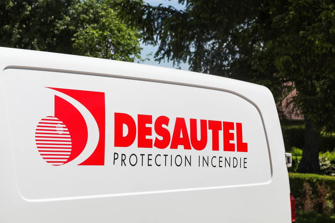 custom commercial van wrap